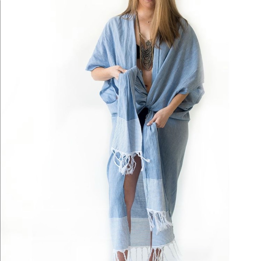 Turkish-T Breeze Kimono (Worn Once- Washed)